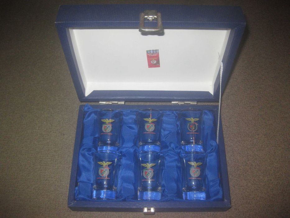Caixa com 6 Copos de Shot do Benfica/Artigo Oficial!
