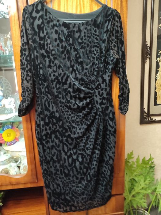 Нарядное платье 46-48