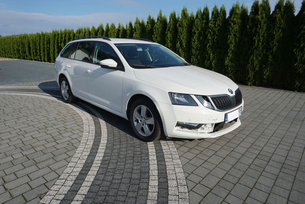 Skoda Octavia VAT23, PO LIFTINGU, 1 właściciel, Serwisowany, Niegroźnie uszkodzony