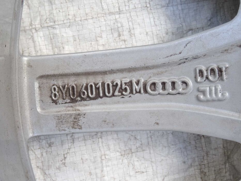 felga aluminiowa alufelga audi a3 iv 4 8y 8y0 20-24 , 18 8y0,601025m