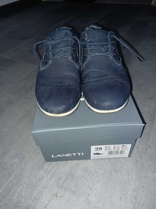 Buty chłopiece rozmiar 39