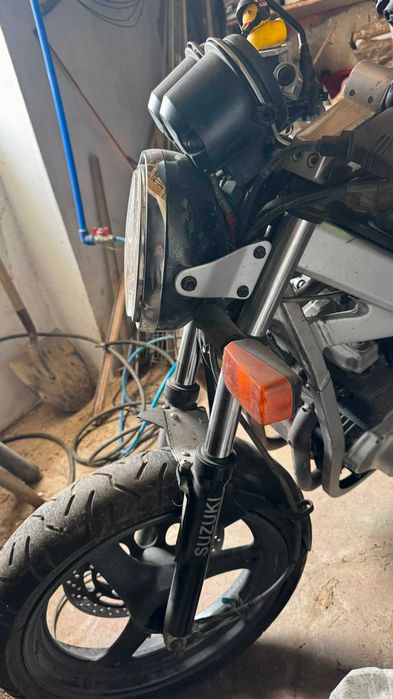 Suzuki GS500E !BATIDA!