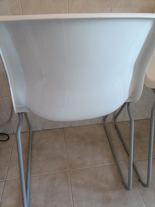 4 Cadeiras brancas  IKEA