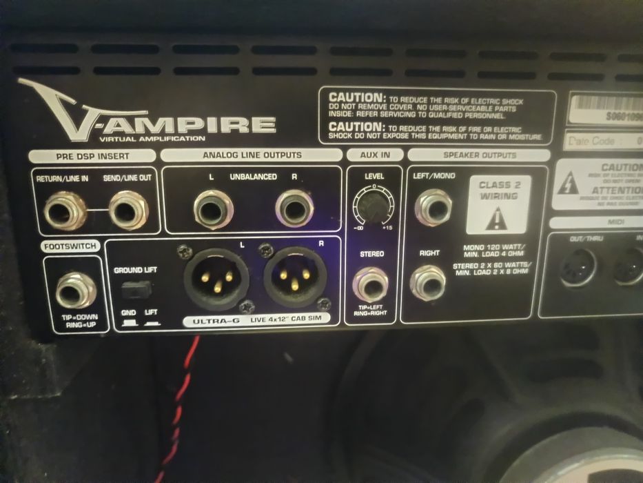 Behringher V-ampire LX112