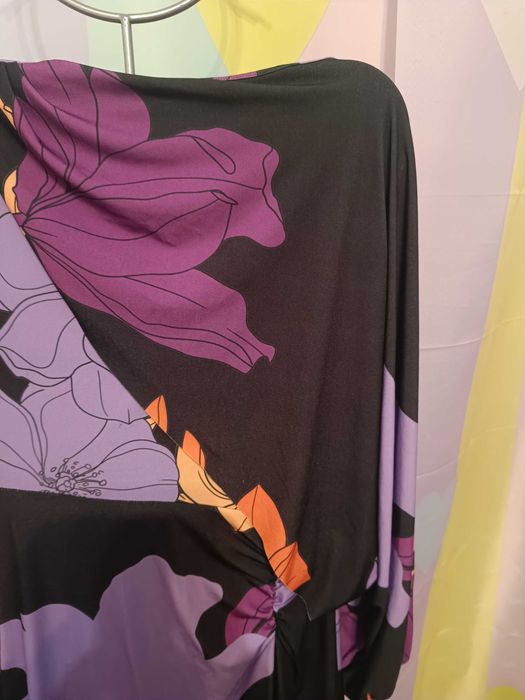 Vestido marca SFERA medidas nas fotos