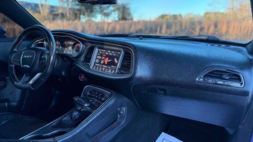 Dodge Challenger SRT Hellcat      2019