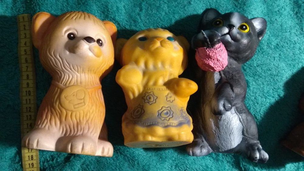 Резиновые игрушки с пищалками для животных