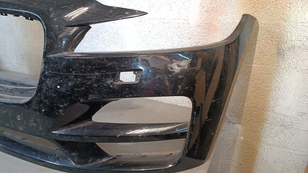 Vendo parachoque de frente jaguar F Pace 2014/20