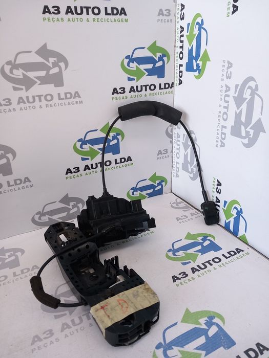 Fecho da porta tras direito Renault Scenic