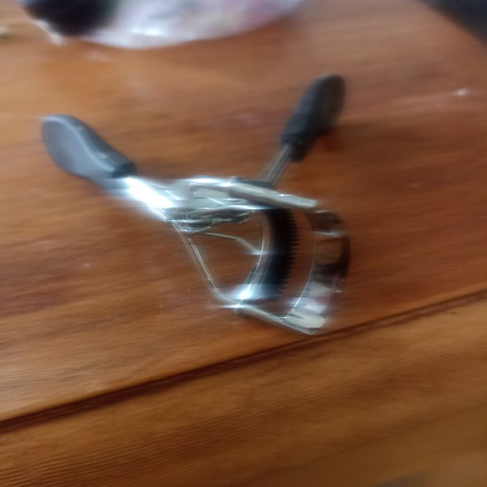 Zalotka do podkręcania rzęs