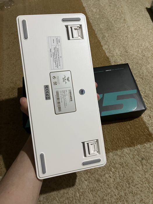 Aula f75, аула F75