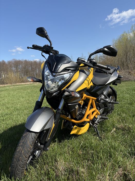 Bajaj Pulsar NS 200
