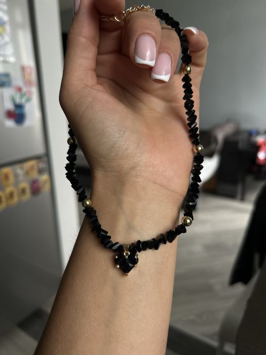 Чокери різні (дуже гарні, з переливом)