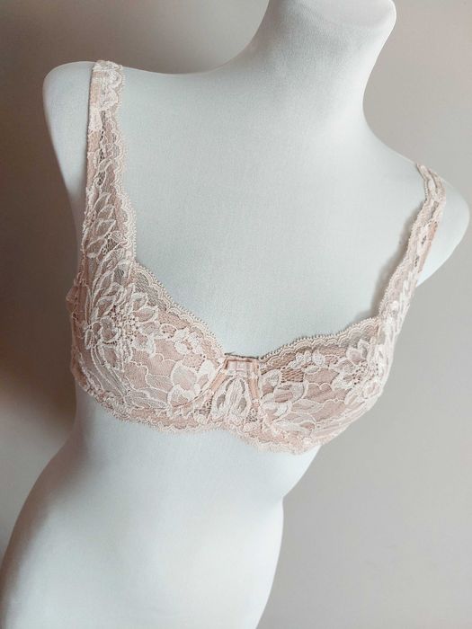 triumph biustonosz stanik 70a koronkowy cielisty miękki