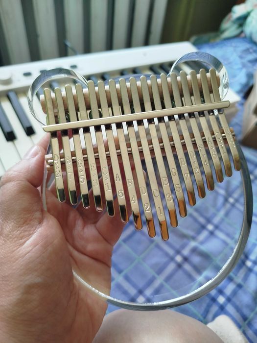Калімба акрилова на 17 нот