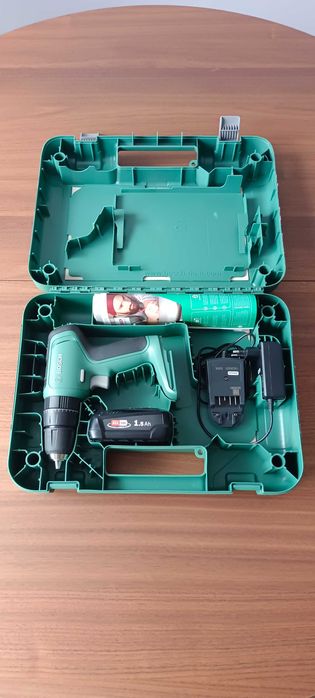 Bosch UniversalImpact 18V: aku 1.5Ah, ładowarka, pudełko, instrukcja