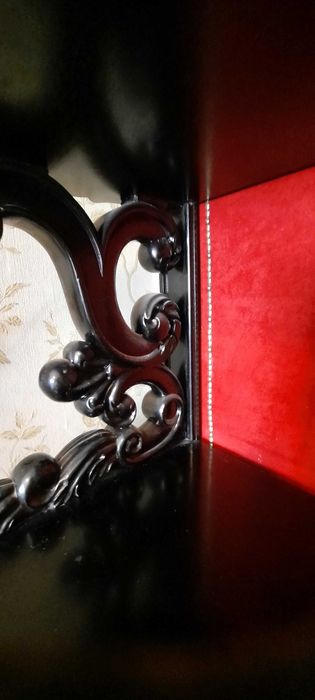 Етажерка книжна 19 сторіччя