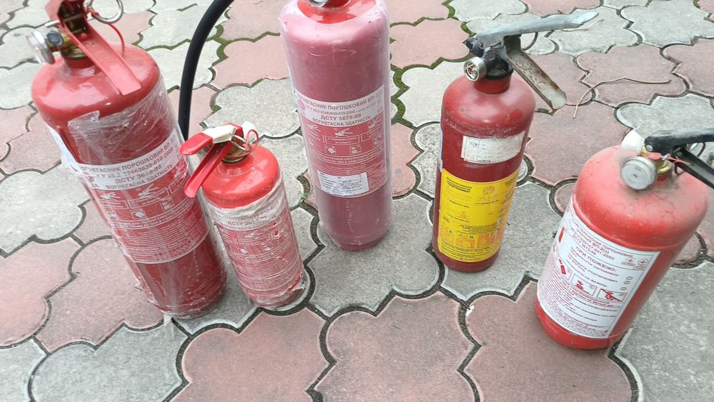 Вогнегасники порошкові