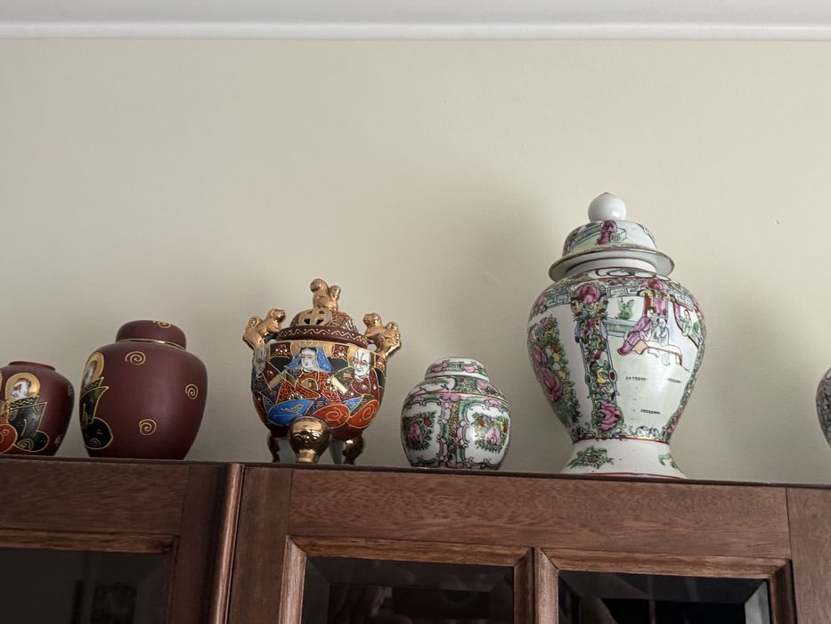 Varias louças para decoraçao  sao novas de exposição