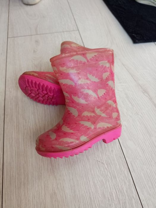 Butki dla dziewczynki r. 21