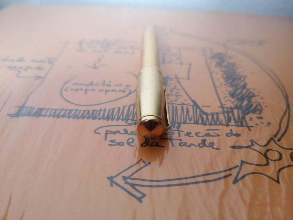 Lapiseira dourada - minas 1 mm