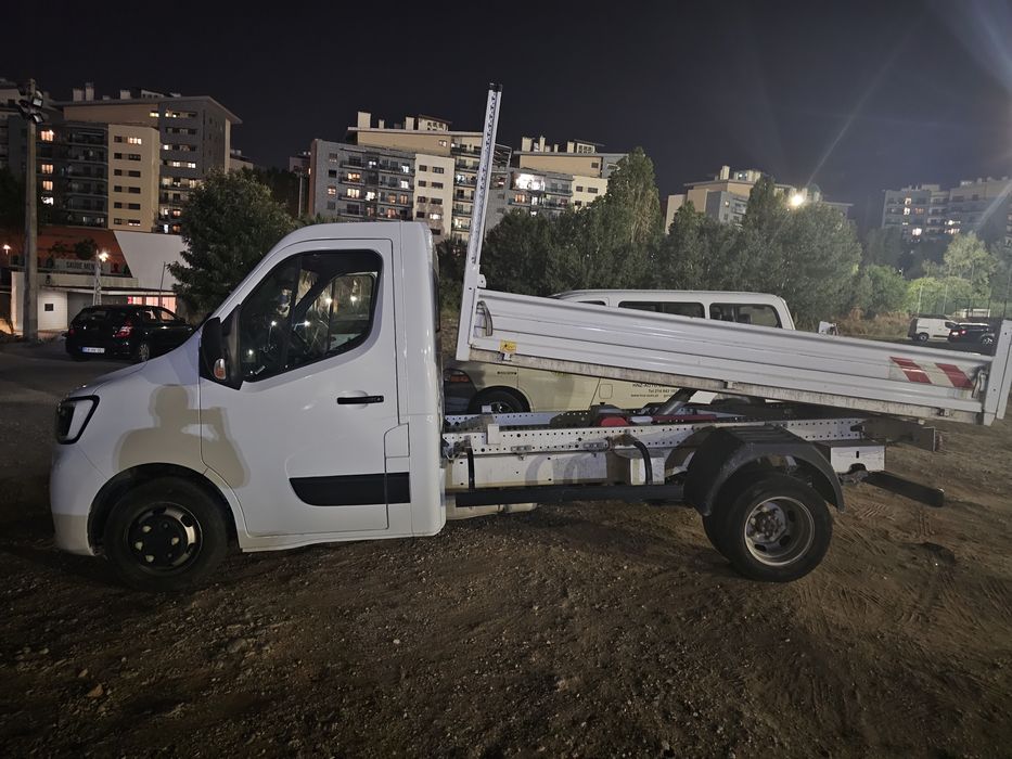 VENDIDA Renault Master Basculante
