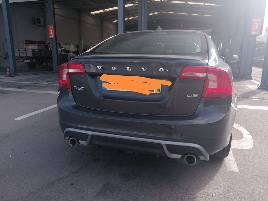 Volvo S60 R Design