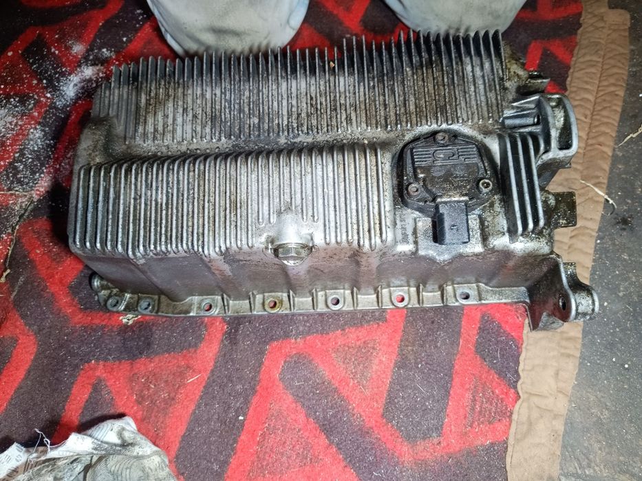 Miska olejowa czujnik 1.6mpi Audi A3 8P VW Skoda Seat oryg kpl gwar