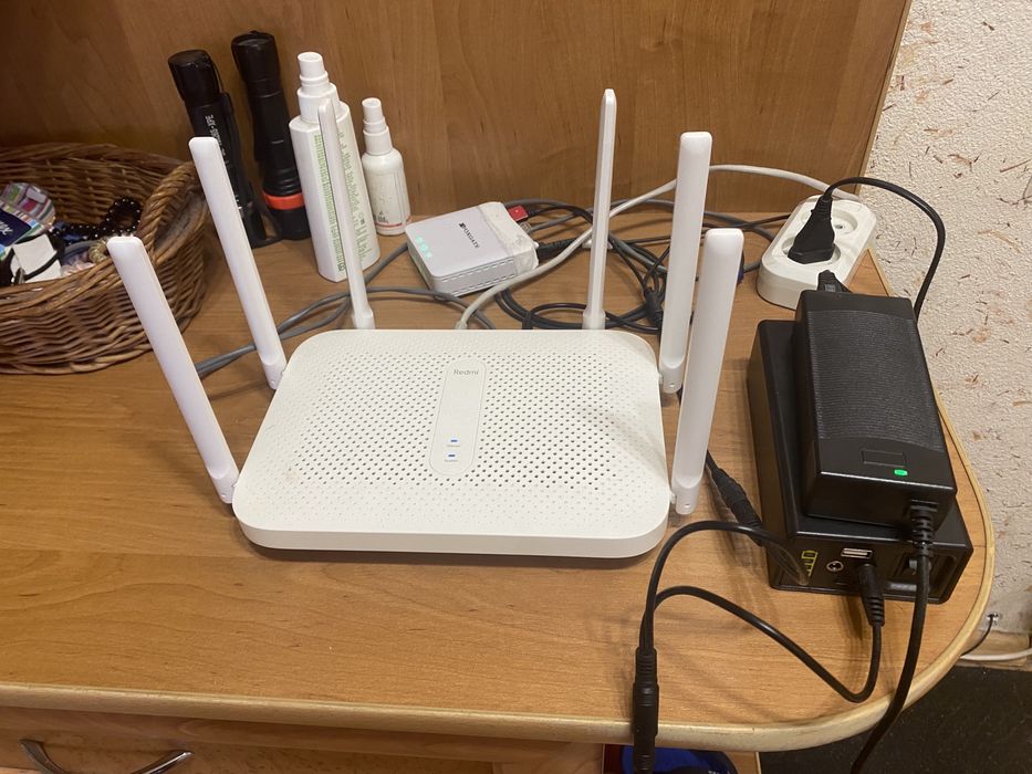 ДБЖ,ИБП, DC UPS для роутера, очень большой емкости TalentCell PB120B1