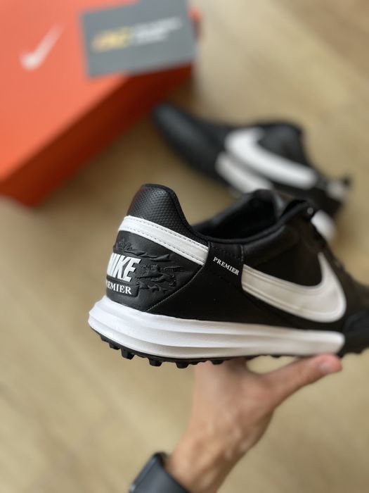 Сороконіжки Nike Premier III TF оригінал