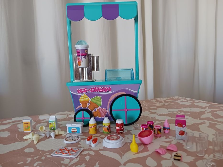 Barbie Food Truck