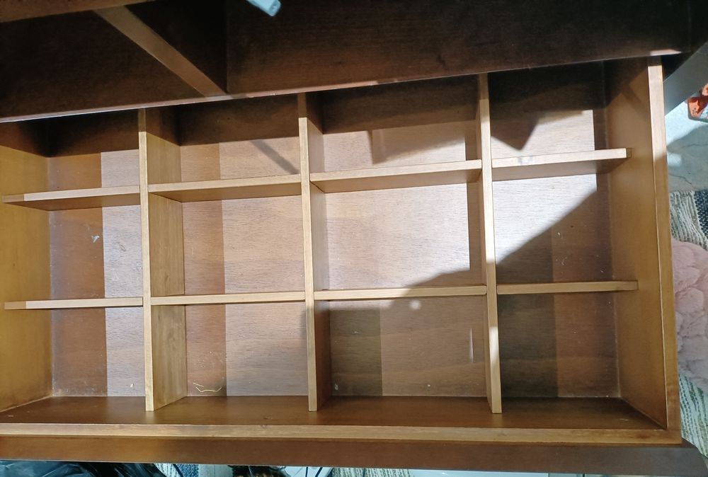 Mesa de madeira para sala