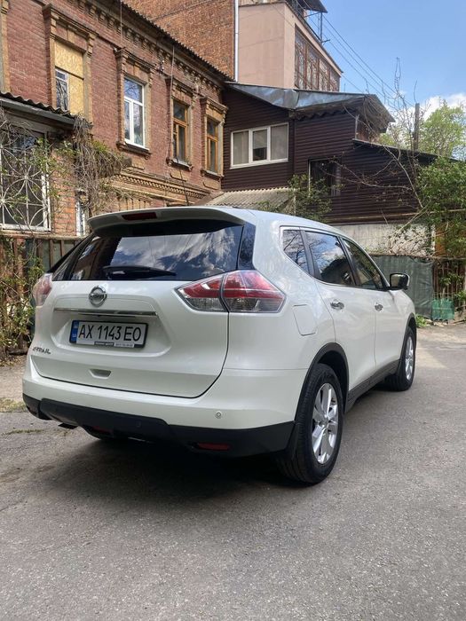 Продам Nissan  X-Trail 2016