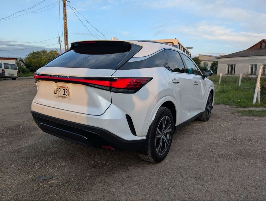 Lexus RX 2024 VIN 2T2BBMCA0RC045002 фото оголошення 4 з 12