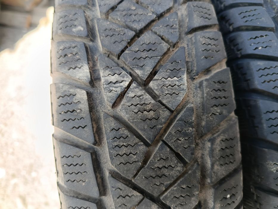 Komplet opon 135/80/R13 Dunlop sp winter sport