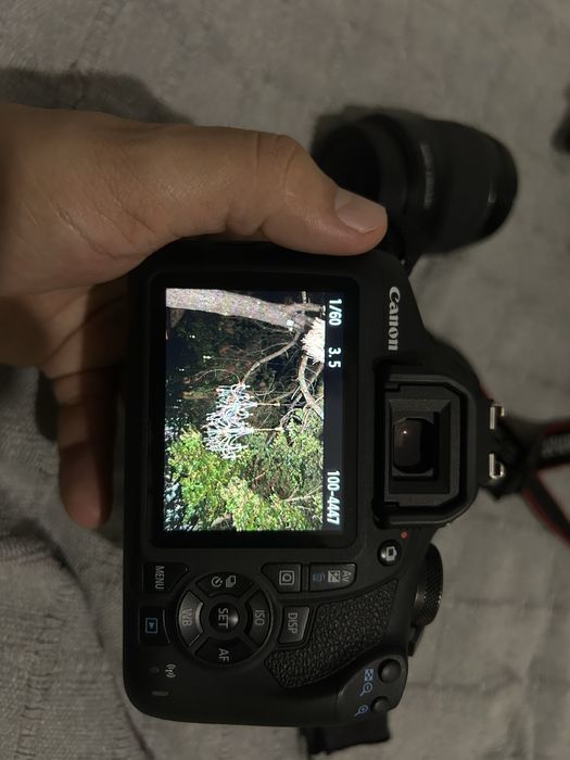 Máquina Fotográfica CANON EOS 2000D 18-55mm