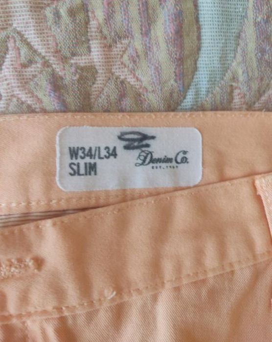 Штани,чиноси від бренду denim co