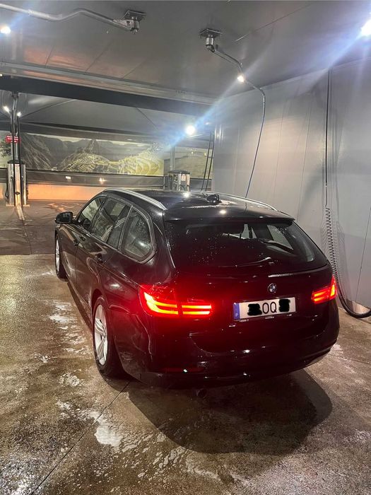 BMW 318d Sport Line - caixa automática
