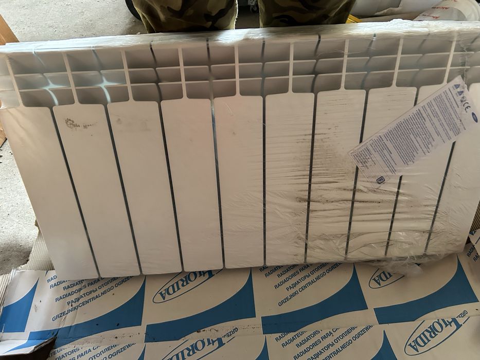 Grzejnik Aluminiowy Nova Florida Serir 350 - 10 elementów, NOWY