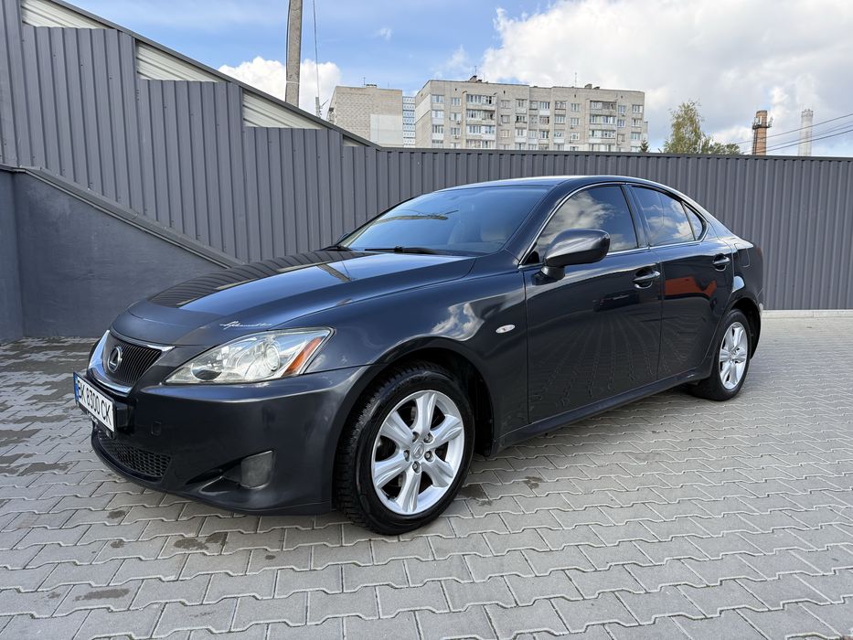 Lexus is 220 2.2 дизель
