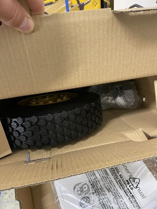 Генератор  3100W  CATERPILLAR RP3100!!