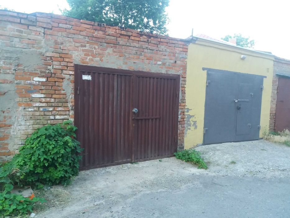 Гараж в центрі Полтави