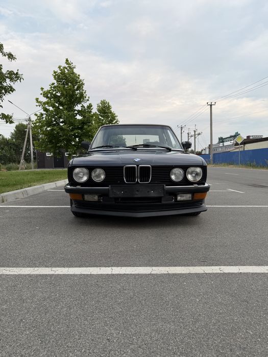 Bmw 5 series e28 багата комплектація