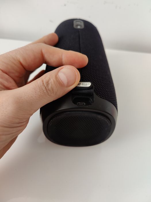 Портативна колонка JBL link 20 з голосовим помічником