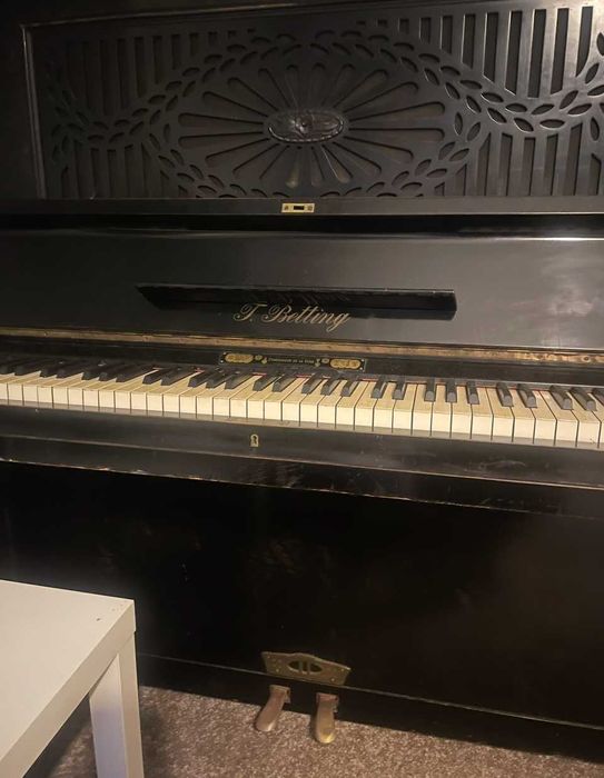 Pianino T.Betting