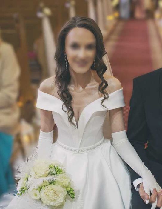 Suknia ślubna + welon + rękawiczki + kolczyki + 2 bolerka
