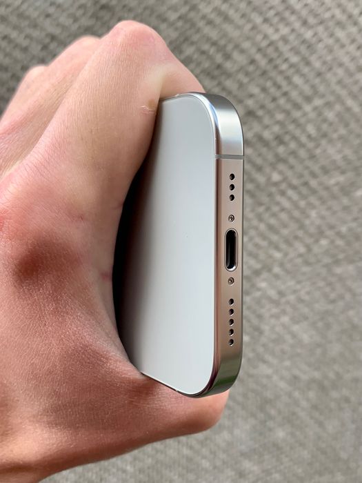 iPhone 16 Pro 128gb Natural Titanium