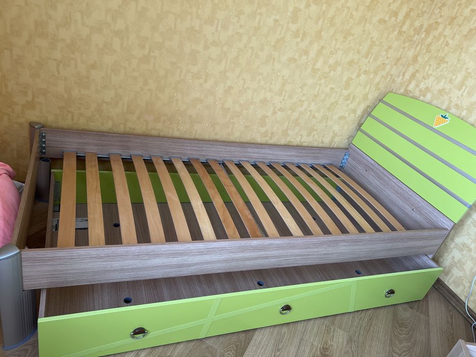 Меблі Cilek ліжко  приліжкова тумба