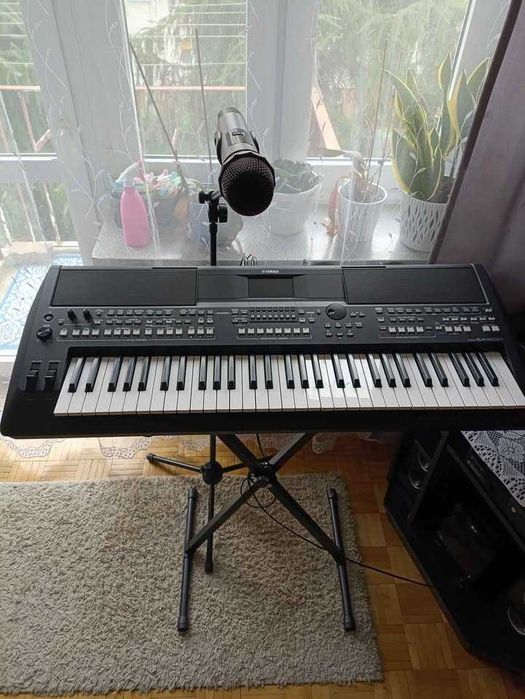 Keyboard Yamaha PSR SX600