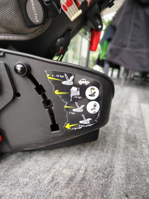 Dwa nosidełka dla dzieci